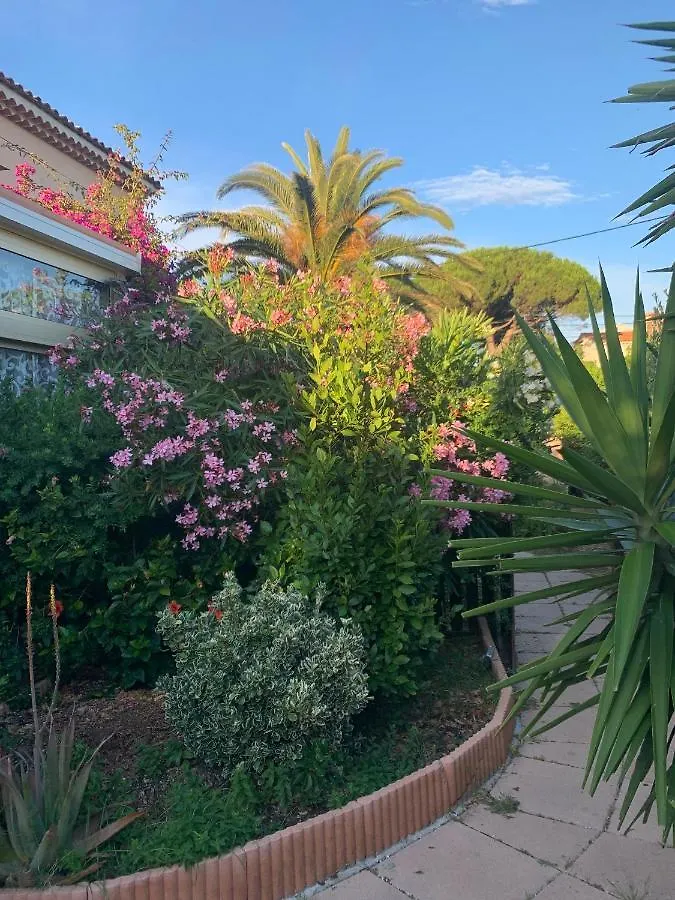 Apartmán Rose De Sel Hyères 0*,  Francie